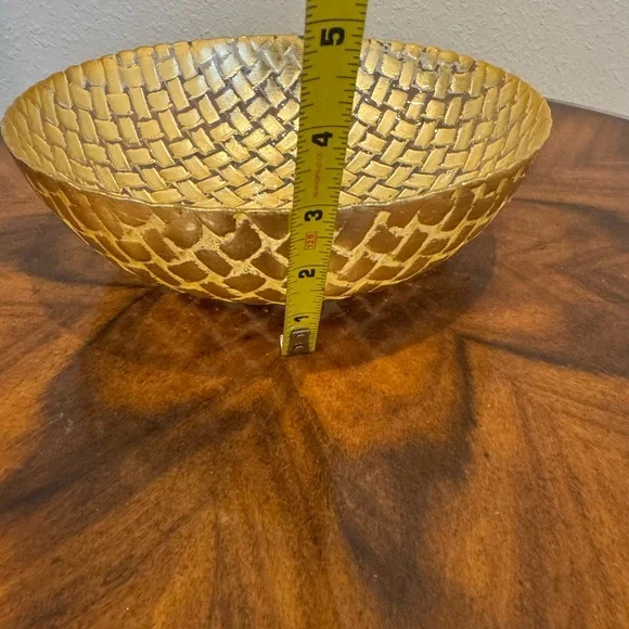 Vietri Tufolo Gold Basketweave Textured Decorative Bowl 8 1/2” - Picture 6 of 6